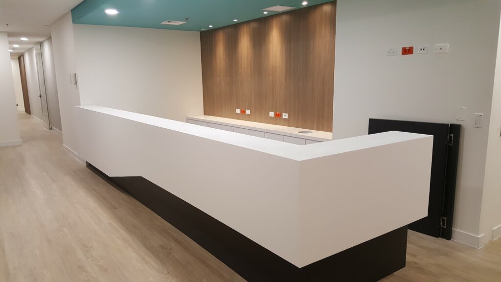 Mobiliario corporativo fabricado por Proyectos Madera Viva